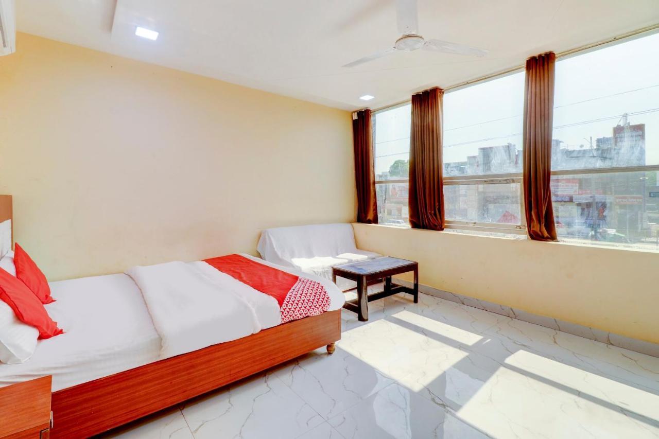 Oyo Flagship 73009 Hotel City Inn Dayal Bagh Εξωτερικό φωτογραφία