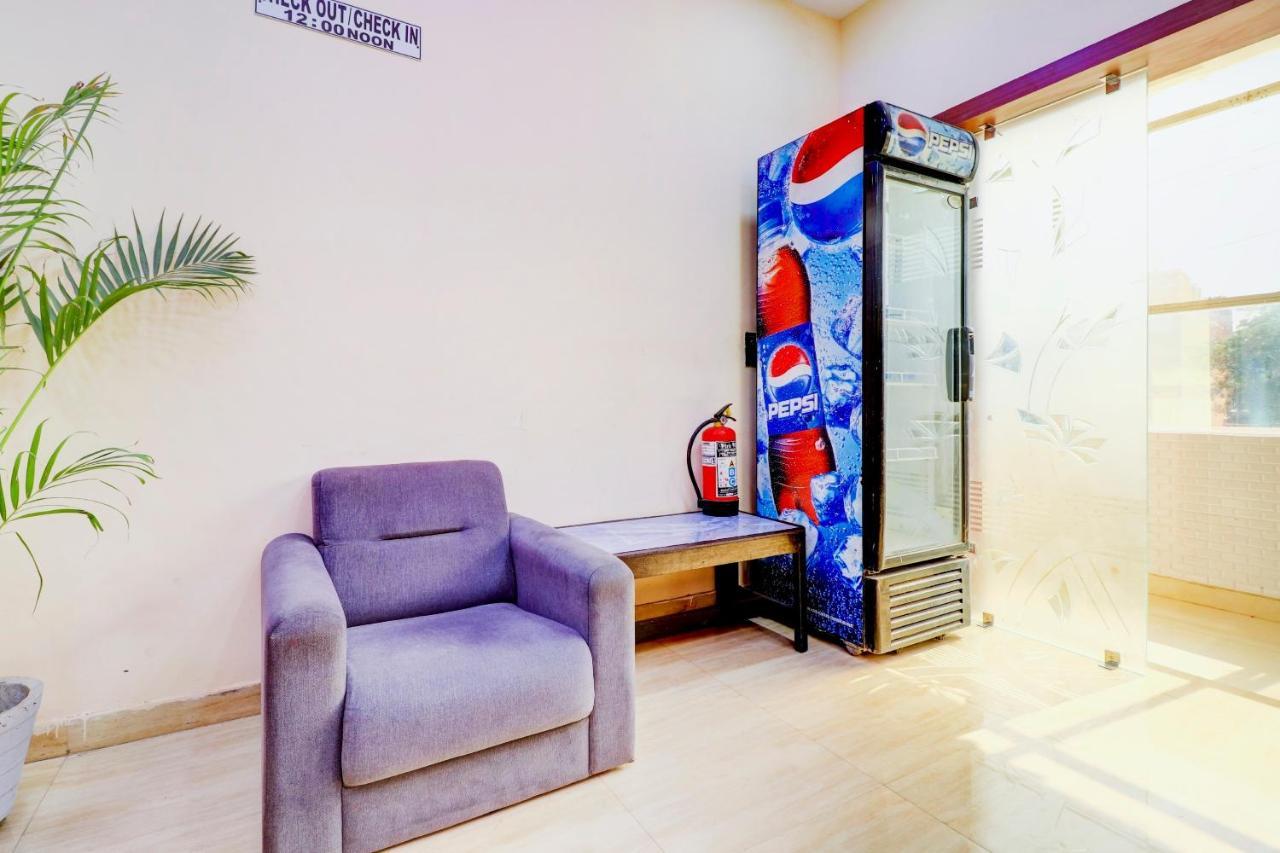 Oyo Flagship 73009 Hotel City Inn Dayal Bagh Εξωτερικό φωτογραφία